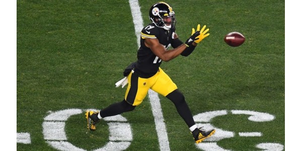 JuJu Smith-Schuster finalmente decidió quedarse en Pittsburgh Steelers